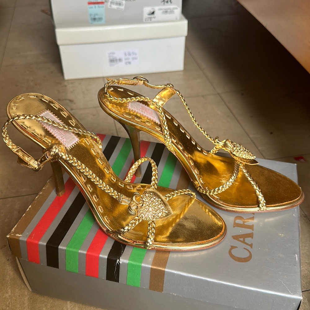 J-Lo Gold Heels in Size 8